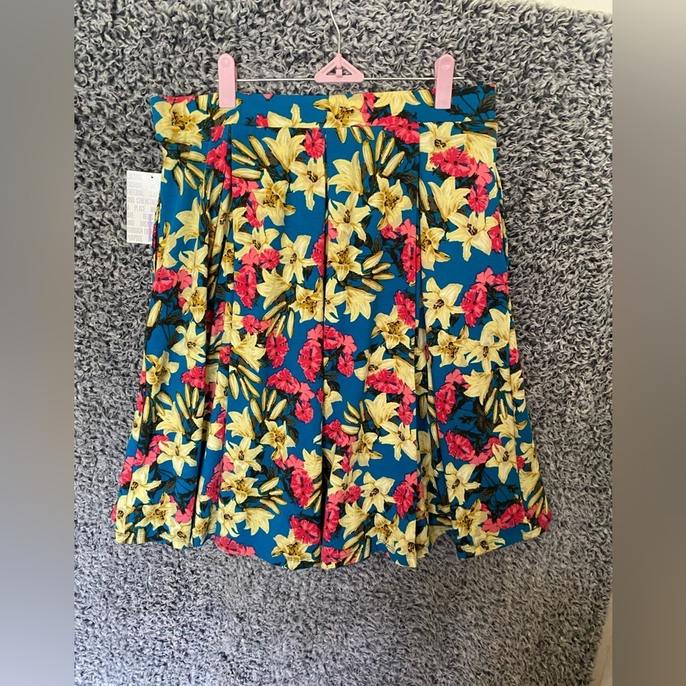 LuLaRoe Madison Floral Pleated Skirt with Pockets Size L